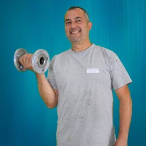 Ansprechpartner bei Torgen Switzerland für innovative Lösungen zur Schalldämmung und Entkopplung von Wärmepumpenleitungen.
