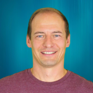 michael-removebg-preview Ansprechpartner für Torgen Switzerland, spezialisiert auf Wärmepumpenleitungen, Entkopplung Wärmepumpe und Schalldämmung Wärmepumpe.